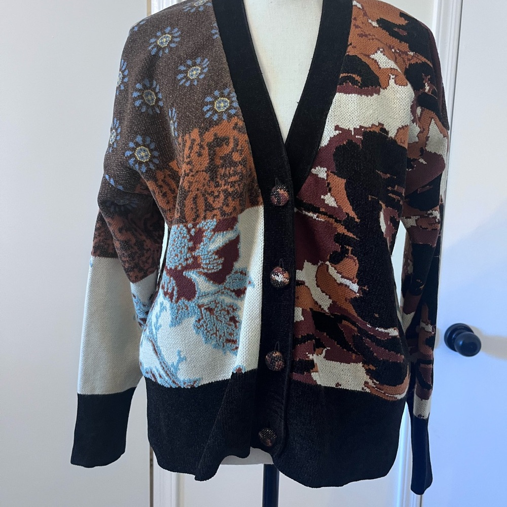 Urban Revivo Patterned Cardigan
